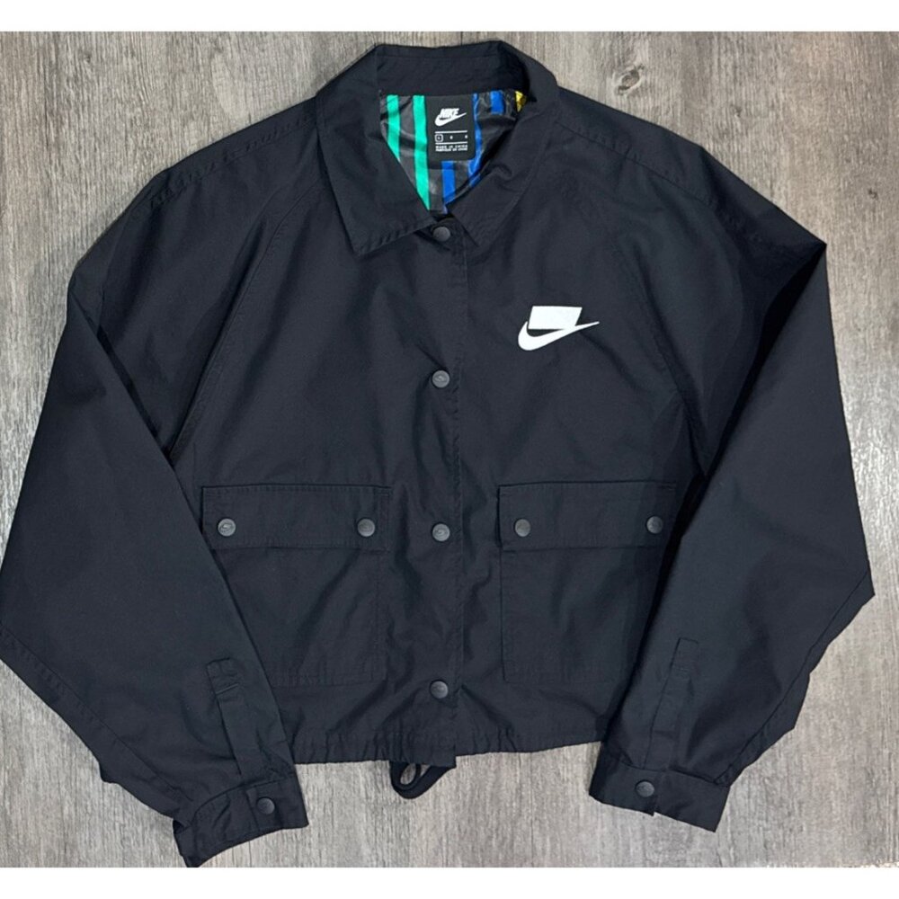 Nike Sportswear NSW Woven Jacket Womens CV9031-010 Black Cropped Relaxed